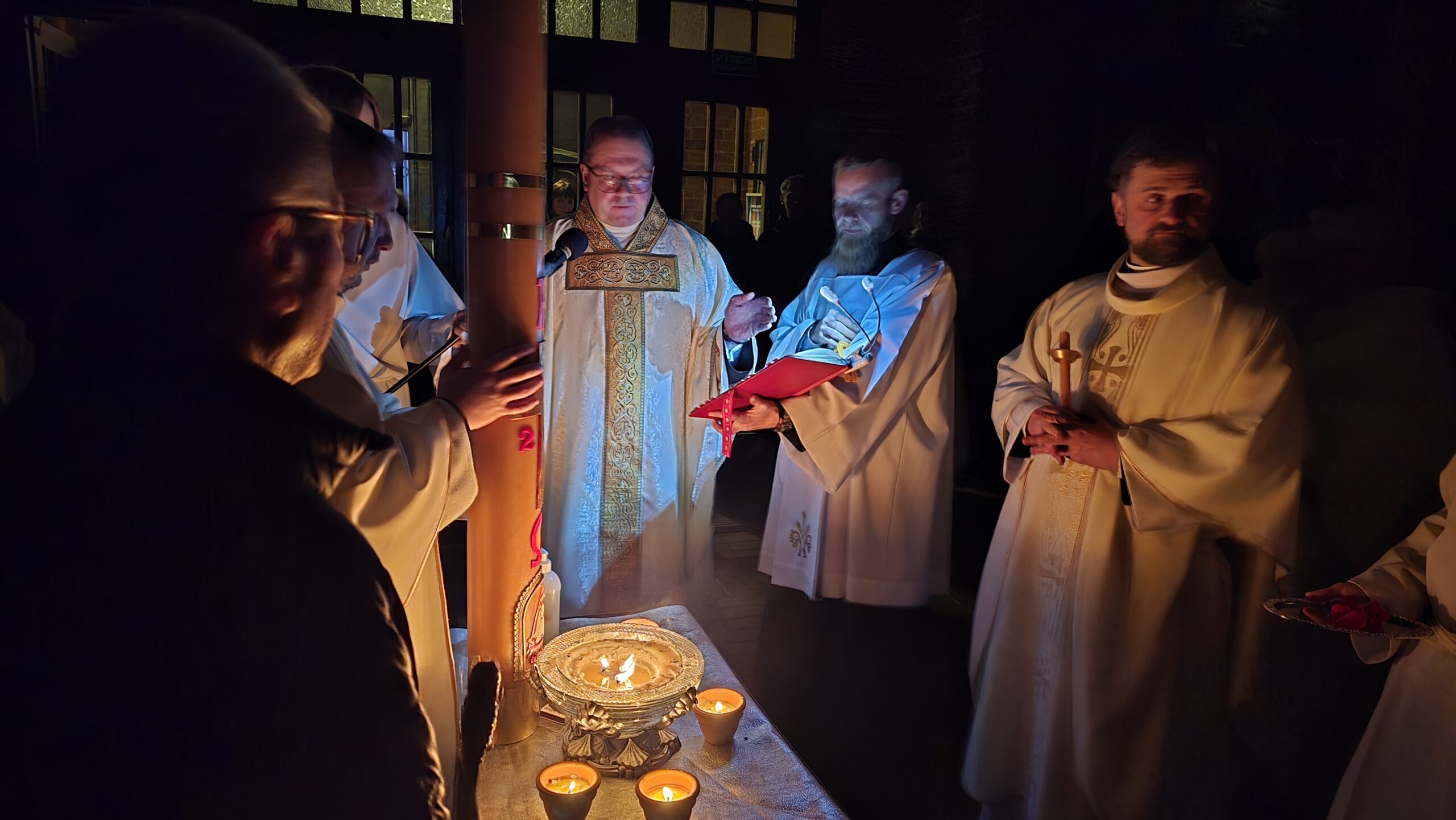 You are currently viewing Triduum Paschalne-Wielka Sobota